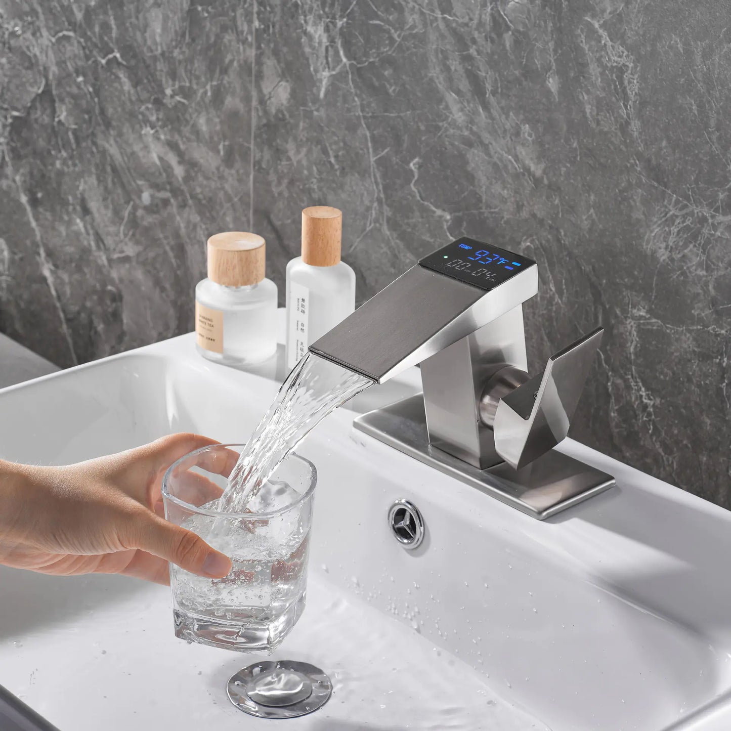 Digital Temperature Display Faucet for Bathroom Sink
